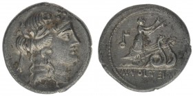 ROM Republik M.Volteius 78 BC

Denar
Kopf des Liber mit Efeukranz nach rechts / Ceres mit brennenden Fackeln in Schlangenbiga
Sear 314, 3,06 Gramm, ss...