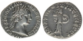 ROM Kaiserzeit Domitianus 81-96
Denar

IMP CAES DOMIT AVG GERM PM TR P XIIII / IMP XXII COS XVII GENS P P P
Minerva
Kampmann 24.72.1, 3,72 Gramm, ss/v...