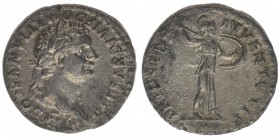 ROM Kaiserzeit Domitianus 69-81
Denar als Caesar - Silber
CAESAR DIVI F DOMITIANVS COS VIIII / PRINCEPS IVVENTVTIS
Minerva
RIC 268, Kampmann 24.16.2 2...