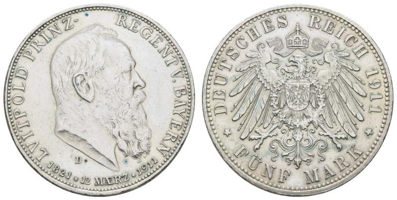 Silbermünzen des Kaiserreichs Bayern
 5 Mark, 1911, Luitpold, etw. Grünspan, br...