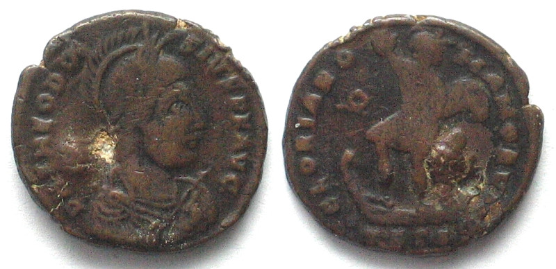 THEODOSIUS I (379-395 AD). AE Maiorina, 383-388, Thessalonica mint, GLORIA ROMAN...