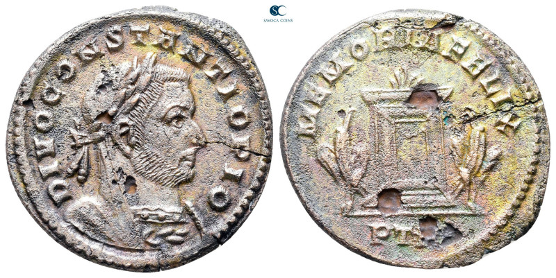 Divus Constantius I AD 306. Treveri
Follis Æ silvered

27 mm, 6,01 g



V...