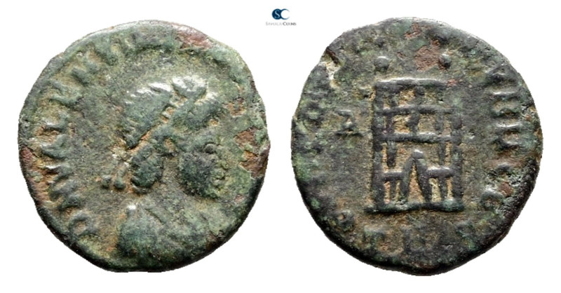 Valentinian II AD 375-392. Thessaloniki
Nummus Æ

12 mm, 1,15 g



Nearly...