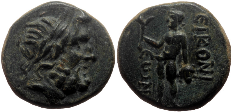 Lycaonia, Eikonion AE (Bronze, 3.93g, 15mm) 1st century BC
Obv: Laureate head of...