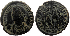 Constantius II (337-361) AE (Bronze, 4.48g, 21mm) Constantinople.
Obv: D N CONSTANTIVS P F AVG, pearl-diademed, draped and cuirassed bust left, holdin...