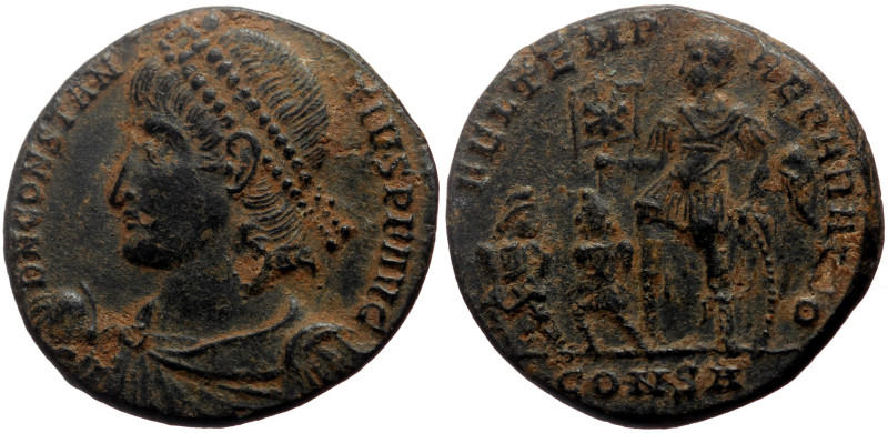 Constantius II (337-361) AE Follis (Bronze, 4.58g, 20mm) Constantinople, 348-351...