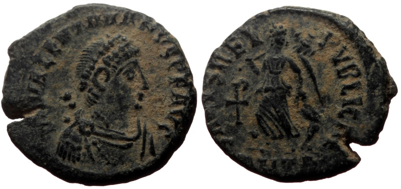 Valentinian II (375-392), nummus (Bronze, 1.34 g, 13.4 mm), Cyzicus.
Obv: D N V...