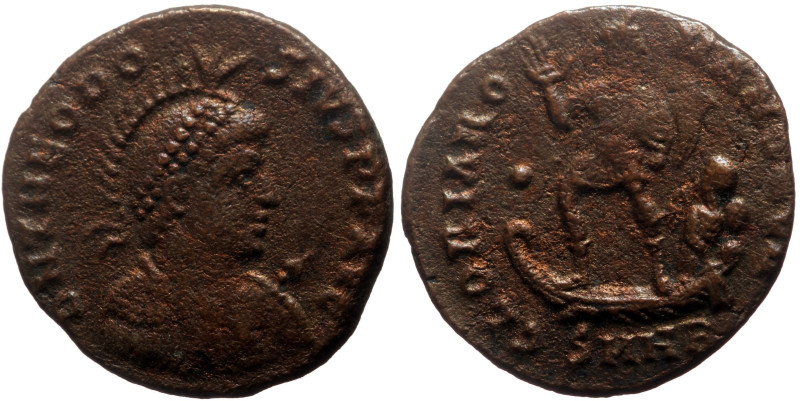 Theodosius I (379-395) AE (Bronze, 4.20g, 21mm) Heraclea, 378-383
Obv: D N GRAT...