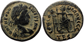 Theodosius I (379-395.) AE Follis (Bronze, 3.19g, 19mm) Thessalonica
Obv: DN THEODOSIVS PF AVG, pearl-diademed, draped and cuirassed bust right
Rev:...