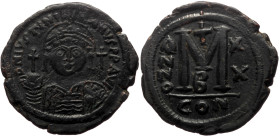 Justinian I (527-565) AE Follis (Bronze, 19.80g, 35mm) Dated RY 20 (546/7). Constantinople
Obv: DN IVSTINIANVS PP AVG, helmeted, draped, and cuirassed...