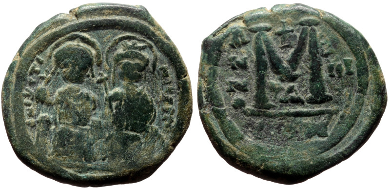 Justin II and Sophia (565-578) AE Follis (Bronze, 14.95g, 29mm) Constantinople, ...