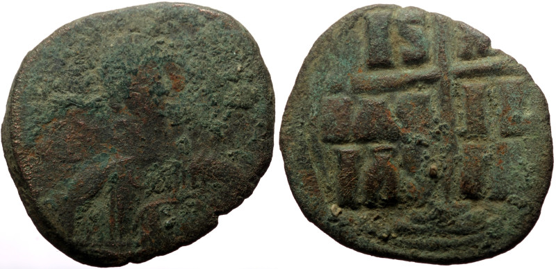 Anonymous follis class B (Bronze, 8.84 g, 30.4 mm), time of Romanus III ().
Obv...