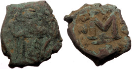 Islamic, time of the Rashidun, pseudo-Byzantine type of fals (Bronze, 4.09 g, 20.5 mm), imitating and mixing different follis types of Constans II, un...