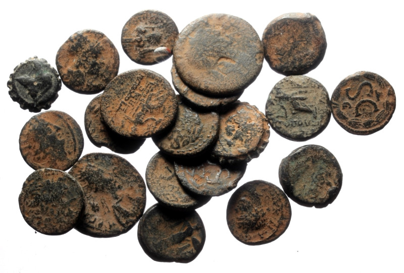 20 Ancient bronze coins (112.98g)