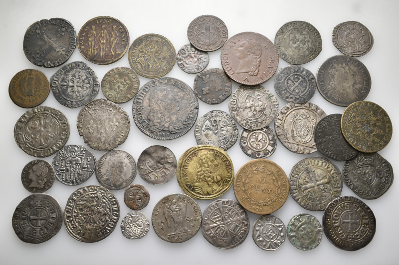 A lot containing 40 silver and bronze coins. Mostly: France. Fine to very fine. ...