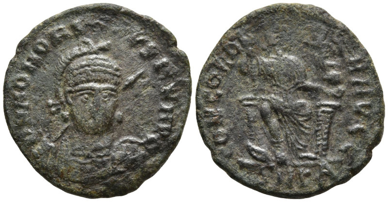 Honorius (393-423 AD). Kyzikos
AE Follis (17.5mm 2.36g)
Obv: Helmeted head nea...