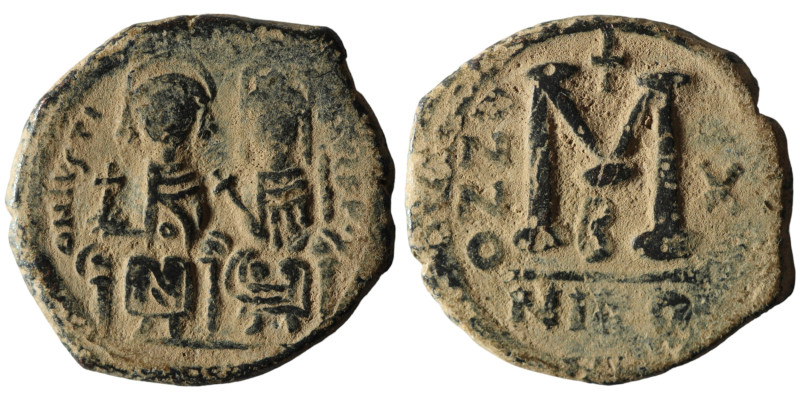 Justin II, with Sophia. (AD 565-578) Nicomedia
AE Follis (29mm, 13,01g)

Artific...