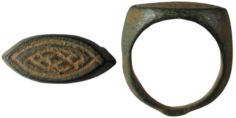 Ancient ring
Obv: Ornament
(23mm, 5,40g)