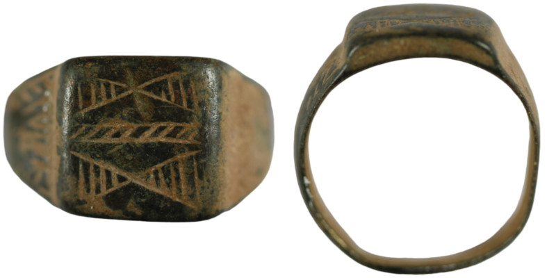 Ancient ring
Obv: Ornament
(20mm, 4,77g)