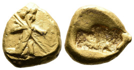 Persia, Achaemenid Empire, Time of Darios I to Xerxes II. Gold Daric (15mm, 8,35g.). Sardes, circa 485-420 BC. Persian Great King or hero, wearing kid...