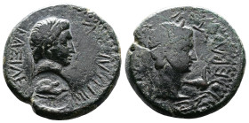 Kings of Thrace, Rhoemetalkes I, with Augustus, circa 11 BC-AD 12. AE (22mm, 6,80 g.). BAΣIΛЄΩΣ POIMHTAΛKOΥ Diademed head of Rhoemetalkes right, count...