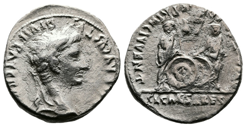 Augustus. 27 BC.- 14 AD. AR Denarius (19 mm, 3.37 g.). Lugdunum mint, struck 2 B...