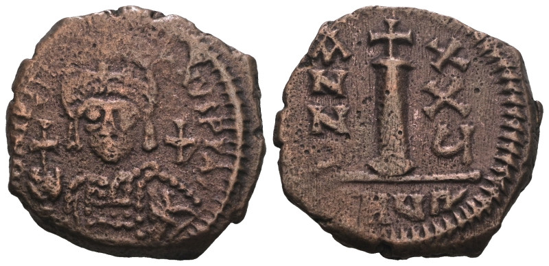 Justinian I. AD 527-565. Decanummium Æ. Weight 5,53 gr - Diameter 21 mm.