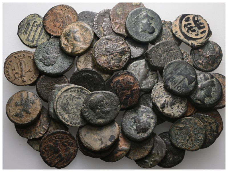 50 Pieces of group mix coins. Sold as seen, no return….