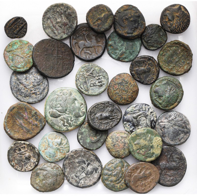 ROYAUME DE MACEDOINE, lot de 38 bronzes, dont: Philippe II (3); Alexandre III (5...