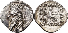 ROYAUME PARTHE, Mithradates II (123-88), AR drachme, Rhagae. D/ B. dr. à g., avec une longue barbe, coiffé d''une tiare ornée d''une étoile. Torque te...