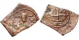 Grégoire Taronitès, duc de Trébizonde (1103-1106), AE follis. Frappé sous le règne d''Alexis Ier Comnène. D/ IC - XC B. du Christ de f., nimbé, ten. l...