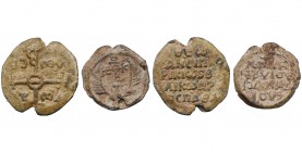 lot de 2 sceaux byzantins en plomb: Jean, paladin, 7e s.; Théophane, patrice et protospathaire impérial, 8e s.
Très Beau