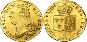 FRANCE, Royaume, Louis XVI (1774-1793), AV double louis d''or à la tête nue, 1786D, Lyon. D/ T. nue à g., les cheveux longs. R/ Ecus accolés de France...