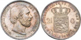 NEDERLAND, Koninkrijk, Willem III (1849-1890), AR 2 1/2 gulden, 1869. Sch. 595; Dav. 236. Krasjes. Mooie patina.
bijna Fleur de Coin
