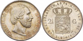 NEDERLAND, Koninkrijk, Willem III (1849-1890), AR 2 1/2 gulden, 1874. Mmt. zwaard met klaverbladvormig uiteinde. Sch. 602; Dav. 236.
Prachtig à Fleur...