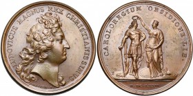 PAYS-BAS MERIDIONAUX, AE médaille, 1672, Mauger. Levée du siège de Charleroi. D/ T. de Louis XIV à d. R/ CAROLOREGIUM OBSIDIONE LIB. La ville de Charl...