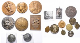 BELGIQUE, lot de 16 médailles, dont: Belgique, 1906, Koninklijke maatschappij ter bevordering van Nijverheid en Wetenschappen; 1908, L''école moyenne ...