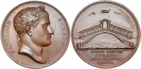 FRANCE, AE médaille, 1805, Andrieu/Brenet. Venise rendue à l''Italie. D/ T. l. de Napoléon Ier à d. R/ Vue du pont du Rialto. Bramsen 460. 41mm Petits...
