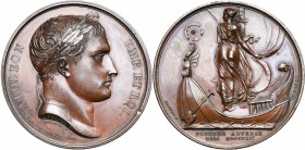 FRANCE, AE médaille, 1814, Andrieu et Brenet. Capitulation de Paris. D/ T. l. de Napoléon Ier à d. R/ La Fortune deb. sur une barque au gouvernail bri...