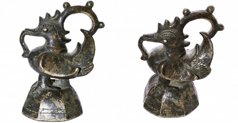 BIRMANIE, poids à opium en bronze, type à l''oiseau Hantha, avec base octogonale...