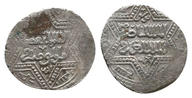 Islamic Coins, AR Weight: 2.65 g
Diameter: 20.54 mm