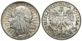 Poland II Republic - Circulation coins
II RP. 5 zlotych 1933 głowa kobiety - PIĘKNE 

Pięknie zachowane, patyna.

Details: 11 g Ag 
Condition: 1...