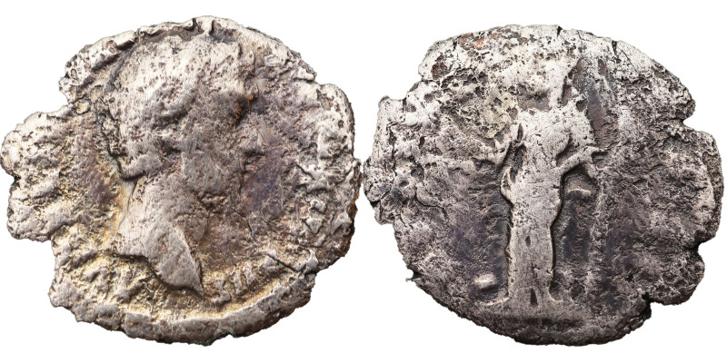 Antoninus Pius AR Denarius, 138-161 AD.
2.39 g, 18 mm