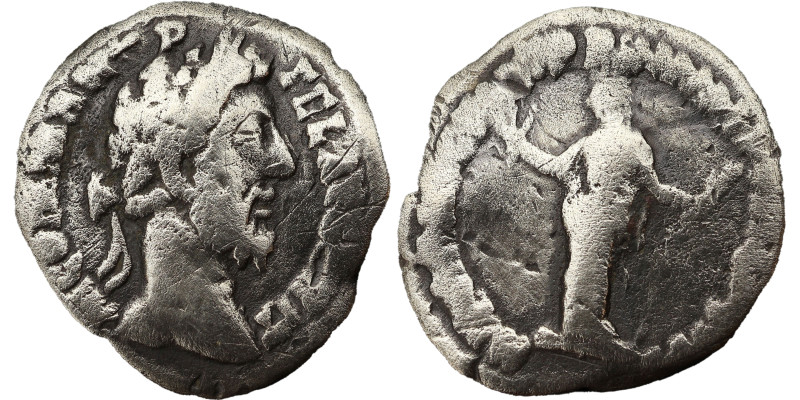 Commodus AR Denarius, 177-192 
2.19 g, 17 mm