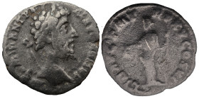 Commodus AR Denarius, 177-192 
2.1 g, 18 mm