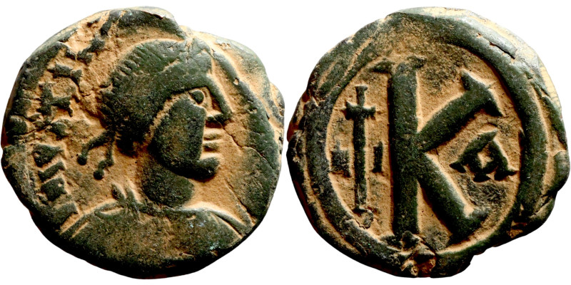 Byzantine Empire coin

22mm 8,78g

Artificial sand patina