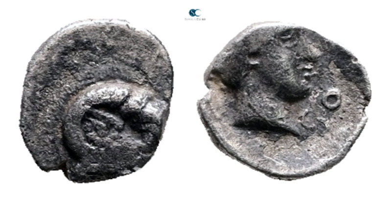 Caria. Kasolaba circa 400-300 BC. 
Hemiobol AR

7 mm, 0,43 g



Very Fine