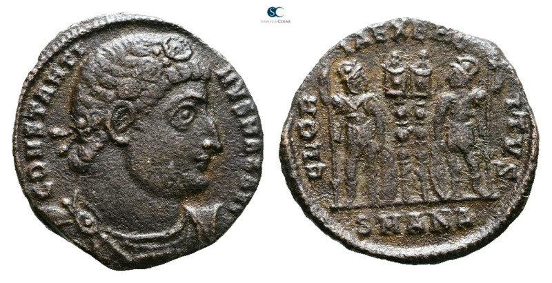 Constantine I the Great AD 306-337. Antioch
Follis Æ

17 mm, 2,05 g



Ne...