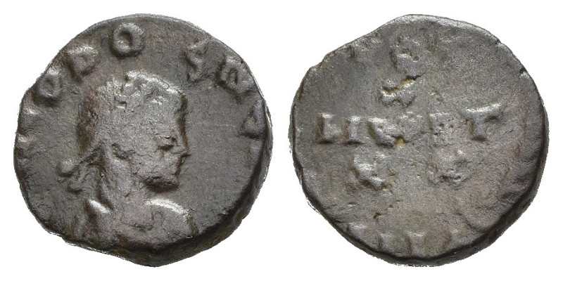 TEODOSIO I (379-395). Zecca incerta. AE3. AE (1,30 g). D/ D N THEODOSIVS P F AVG...