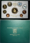 Città del Vaticano, Benedetto XVI (2005-2013), Proof Set 2010 (8+1) con medaglia in oro, RRR Tiratura: 300, In box originale con certificato, Proof